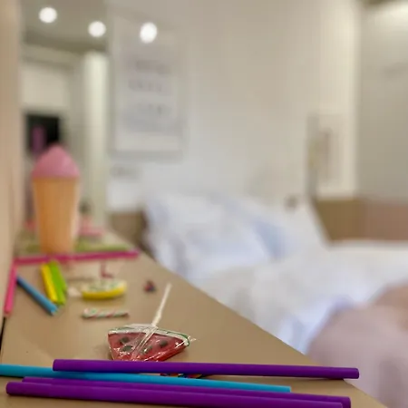 Candy Park Apartment