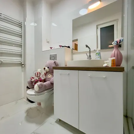 Candy Park Apartment